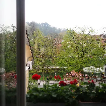 Apartment Krakovo Center Ljubljana